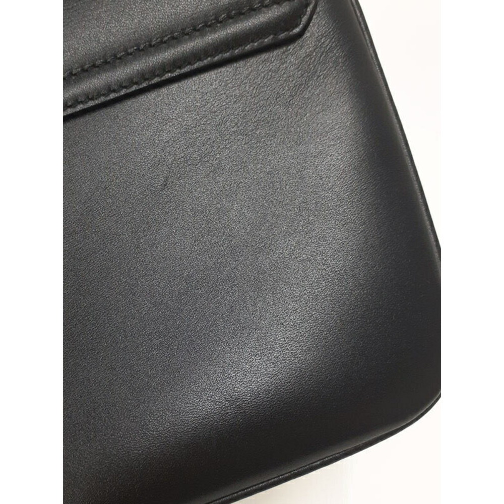 Celine Chain Shoulder Bag - Picture 4 of 9